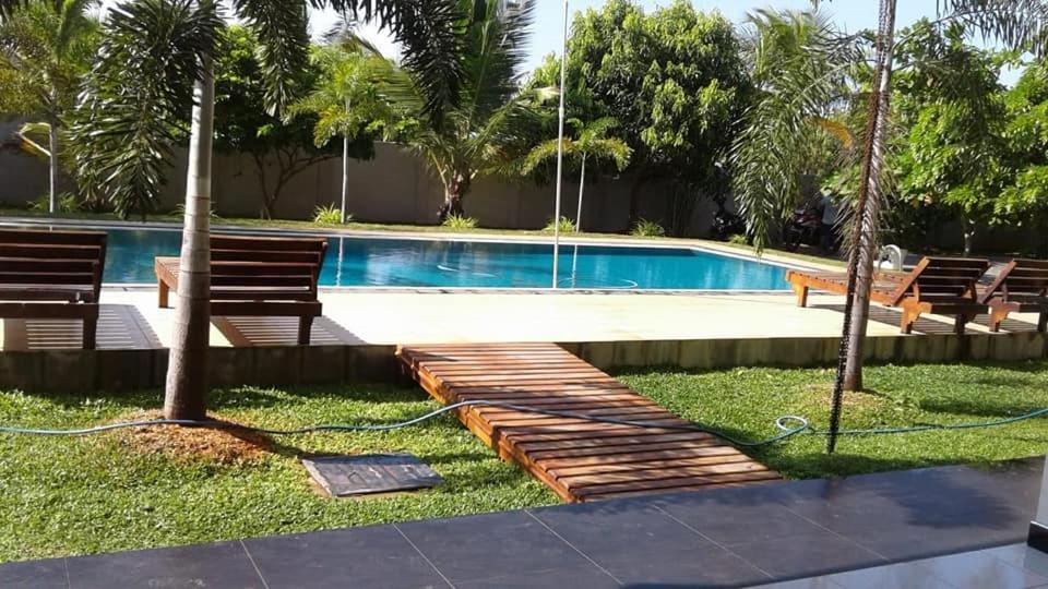 Sea Lagoon Beach Hotel Trincomalee Exterior photo